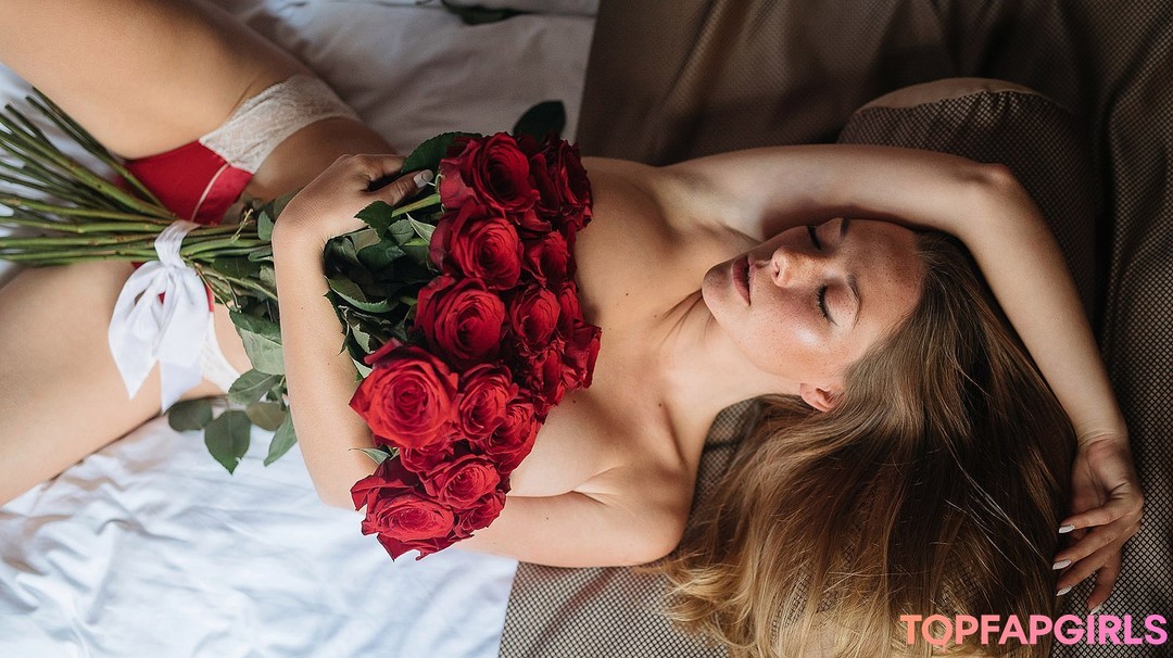 Foto desnuda filtrada de OnlyFans de Olga Kobzar #64 Foto desnuda filtrada de OnlyFans de Olga Kobzar #64