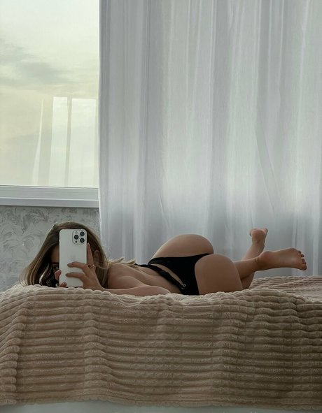 Foto desnuda filtrada de OnlyFans de Molly Evans
