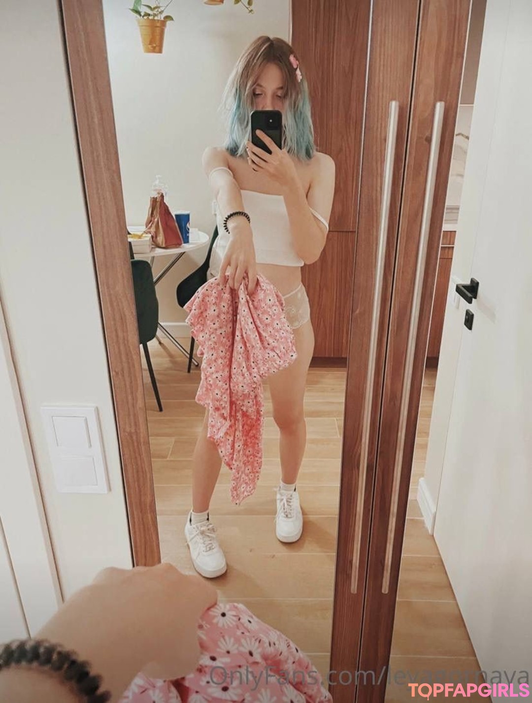 Foto desnuda filtrada de OnlyFans de Leya Gornaya #205 Foto desnuda filtrada de OnlyFans de Leya Gornaya #205