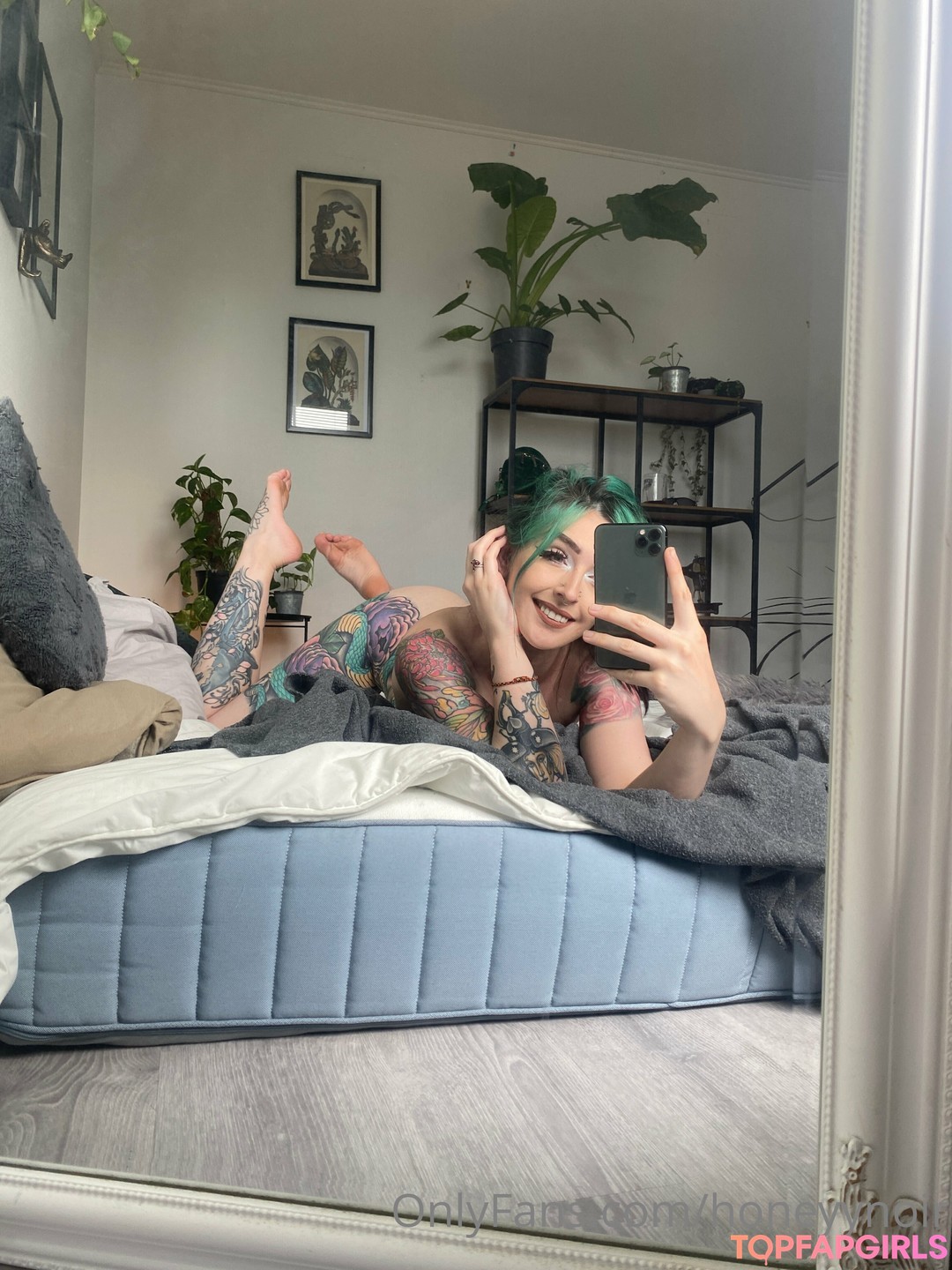 Foto desnuda filtrada de OnlyFans de Honeyy Noir #191 Foto desnuda filtrada de OnlyFans de Honeyy Noir #191