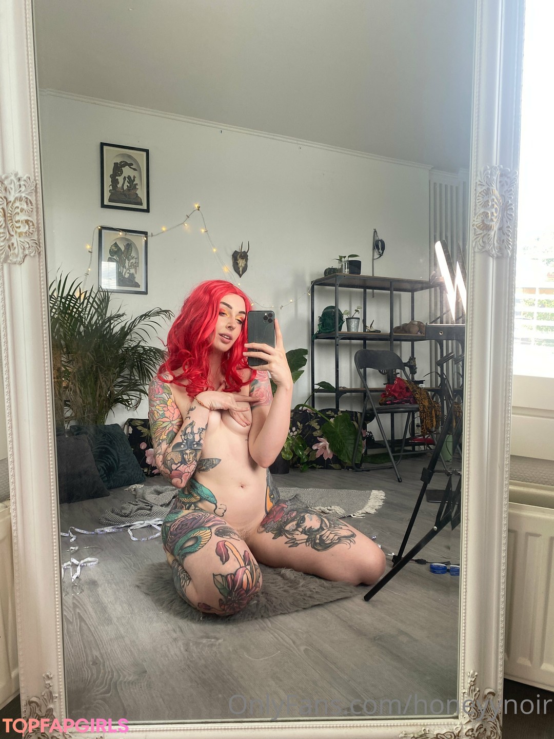 Foto desnuda filtrada de OnlyFans de Honeyy Noir #192 Foto desnuda filtrada de OnlyFans de Honeyy Noir #192