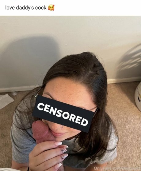 Foto desnuda filtrada de OnlyFans de Dessziiixx