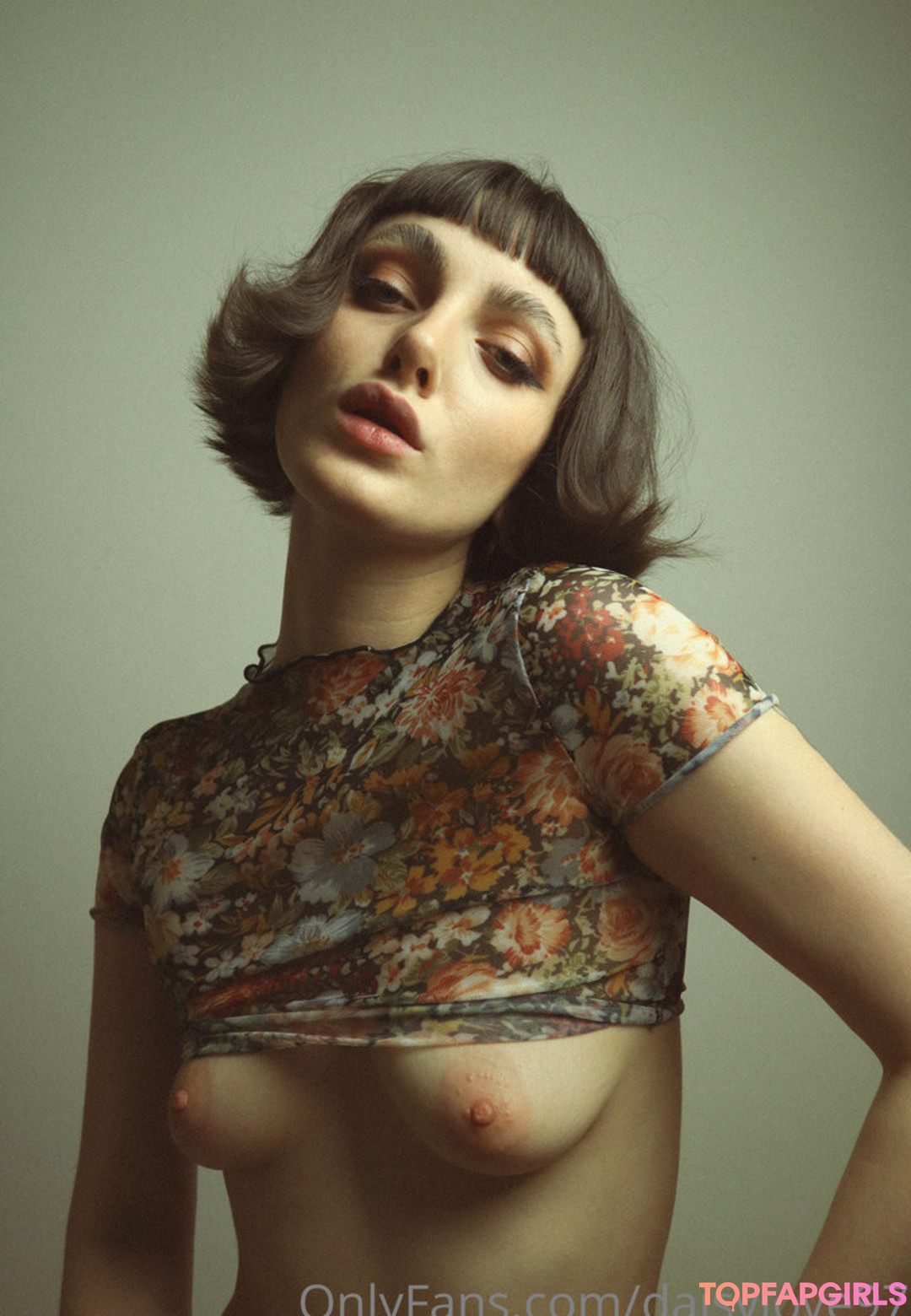 Foto desnuda filtrada de OnlyFans de Daisy Love #324 Foto desnuda filtrada de OnlyFans de Daisy Love #324