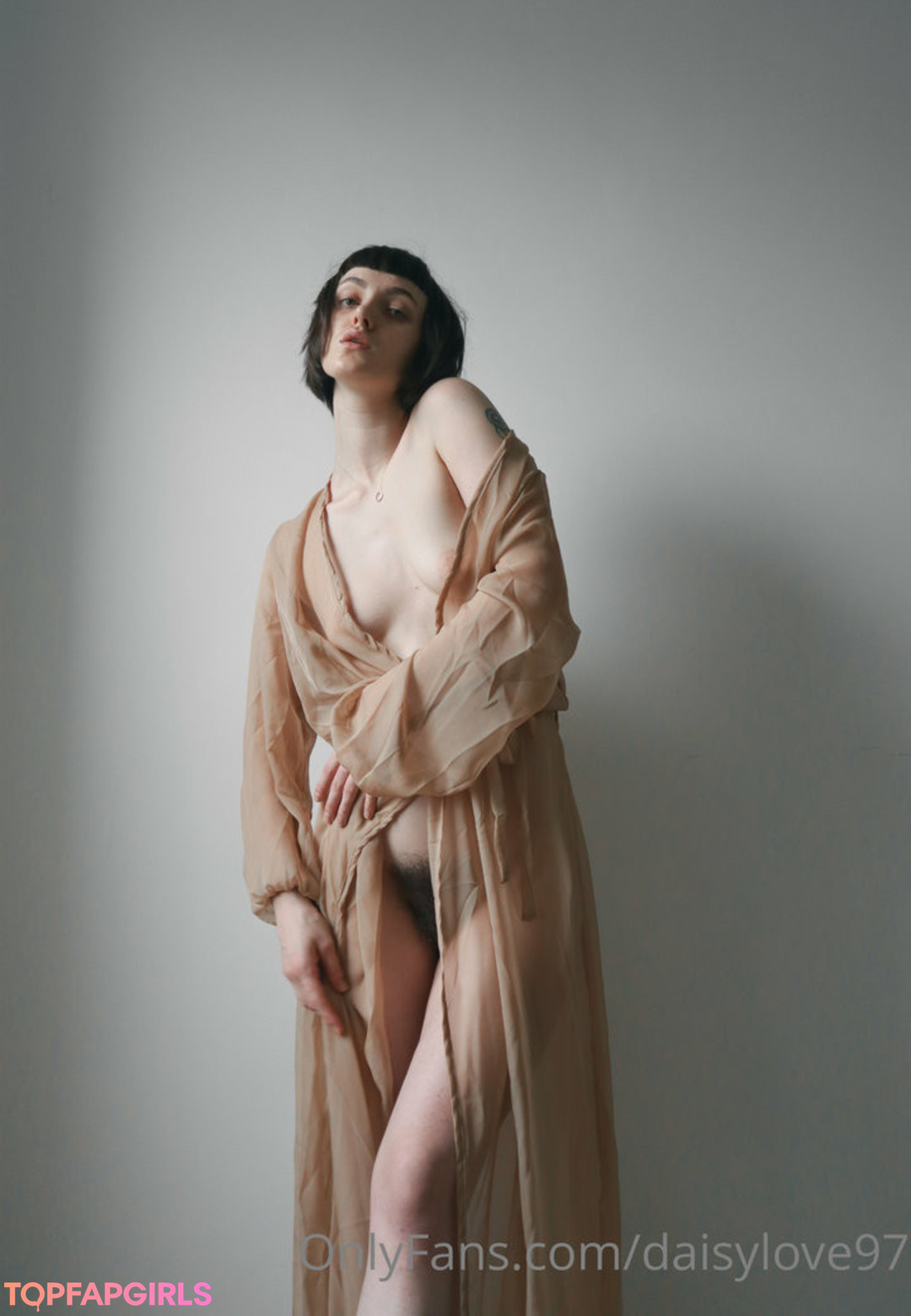 Foto desnuda filtrada de OnlyFans de Daisy Love #326 Foto desnuda filtrada de OnlyFans de Daisy Love #326