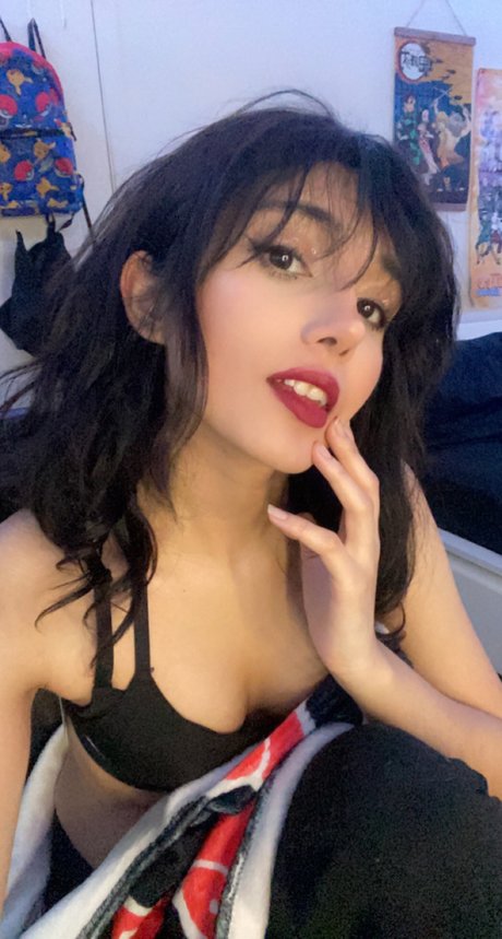 Foto desnuda filtrada de OnlyFans de Hinawynne
