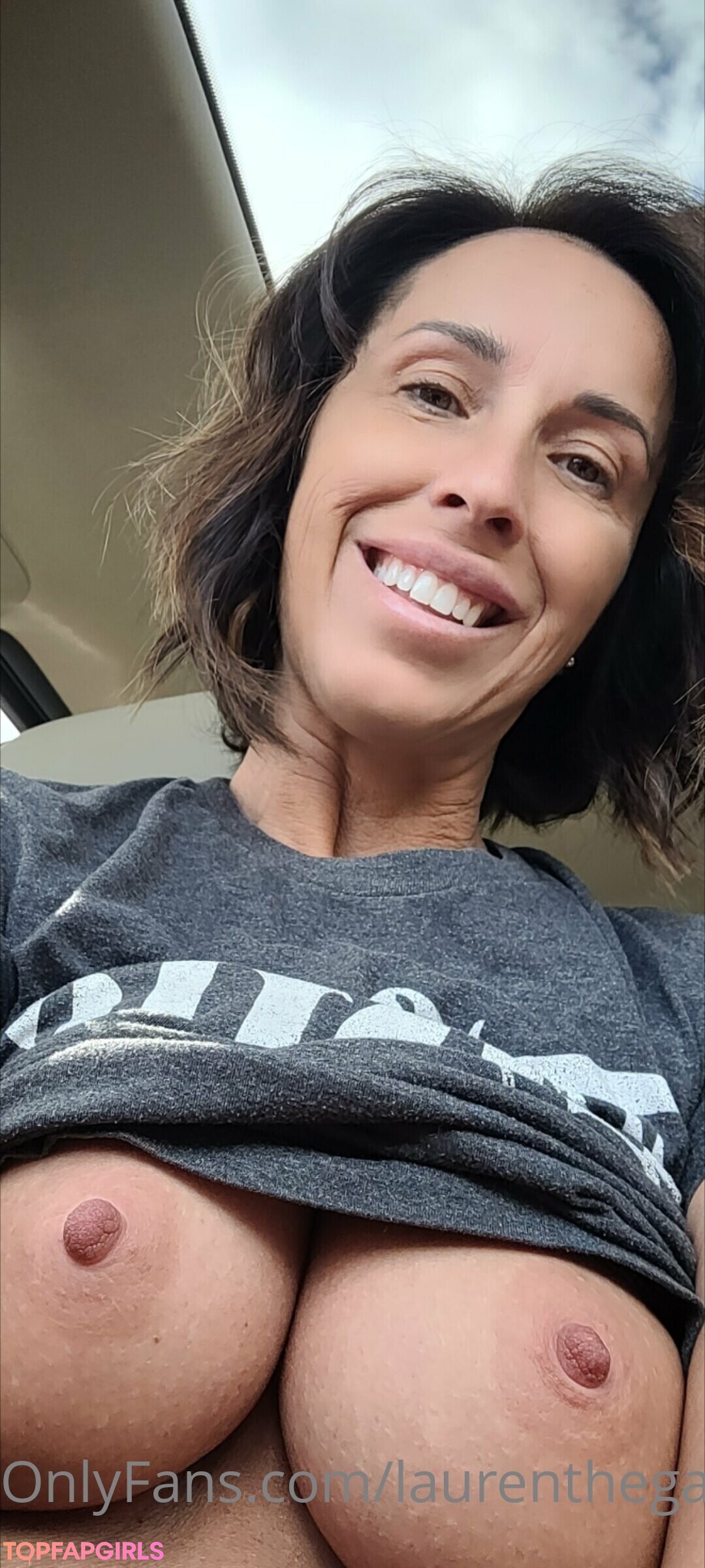 Foto desnuda filtrada de OnlyFans de Lauren The Gamilf #11 Foto desnuda filtrada de OnlyFans de Lauren The Gamilf #11
