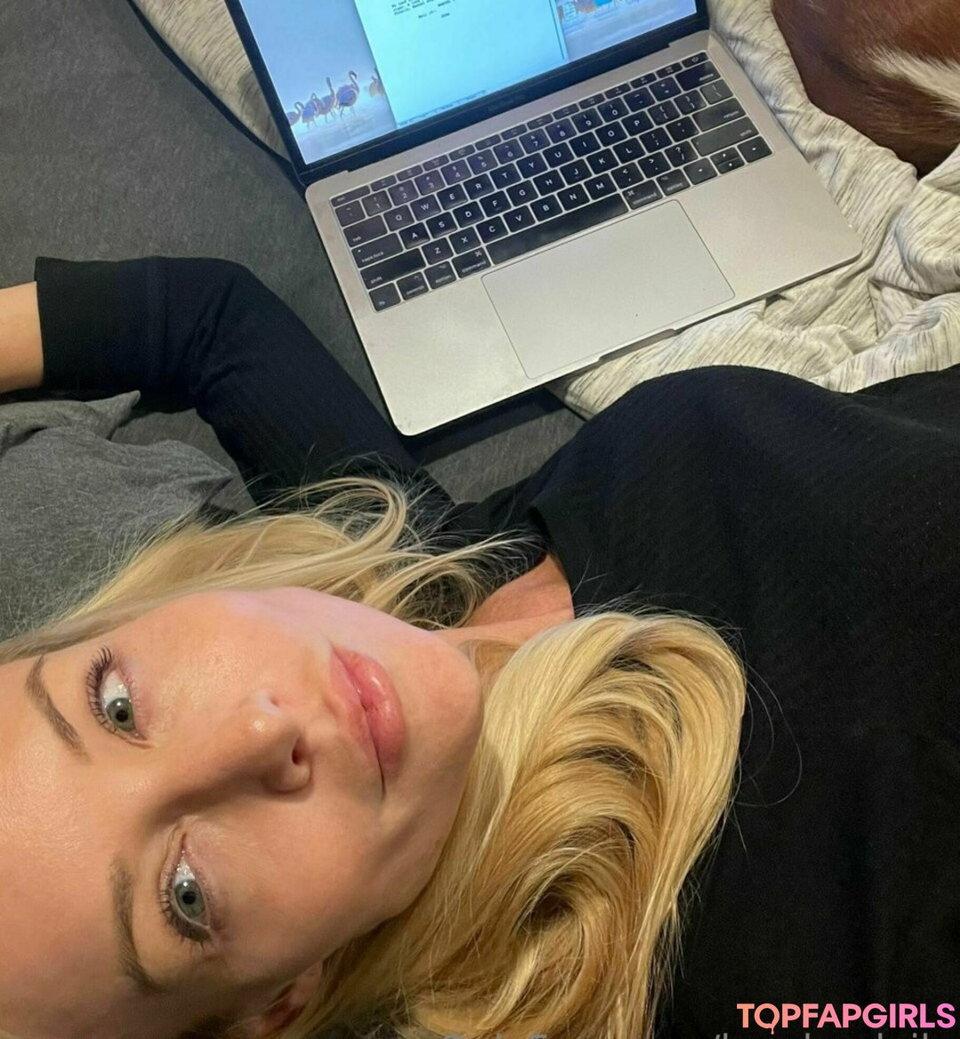 Foto desnuda filtrada de OnlyFans de Kayden Kross #405 Foto desnuda filtrada de OnlyFans de Kayden Kross #405