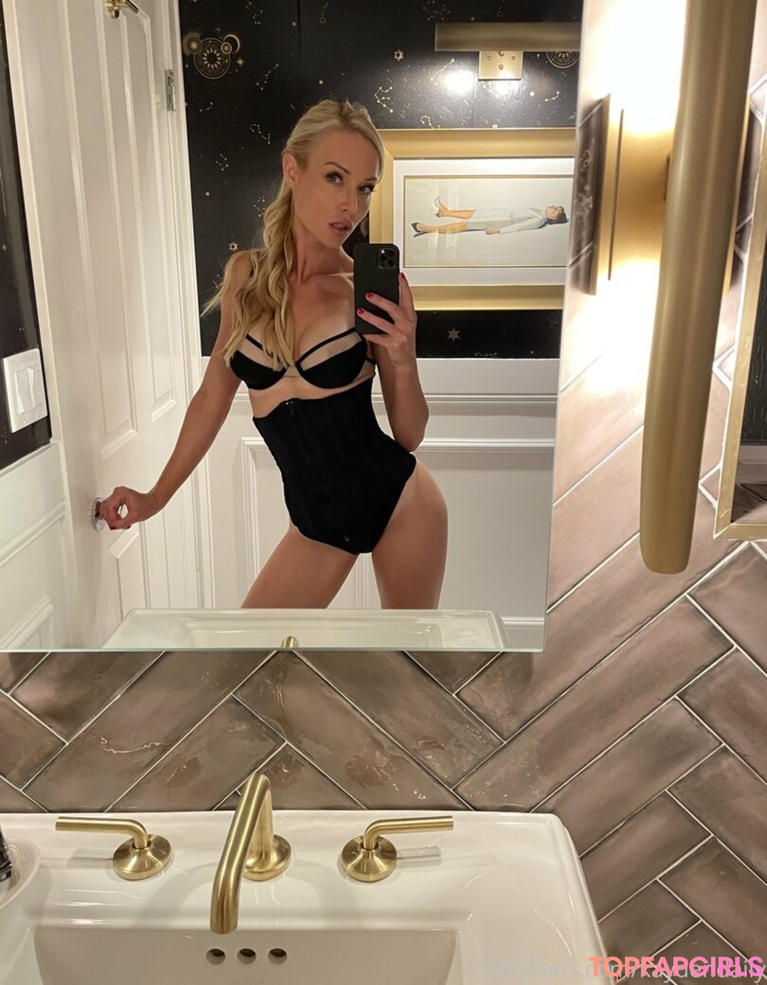 Foto desnuda filtrada de OnlyFans de Kayden Kross #411 Foto desnuda filtrada de OnlyFans de Kayden Kross #411