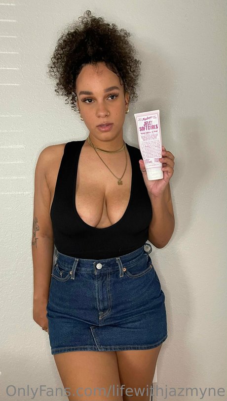 Jazmyne