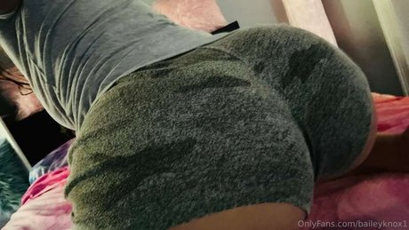 Bailey Knox
