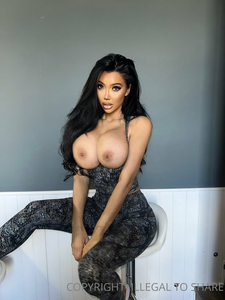 Chloe Khan