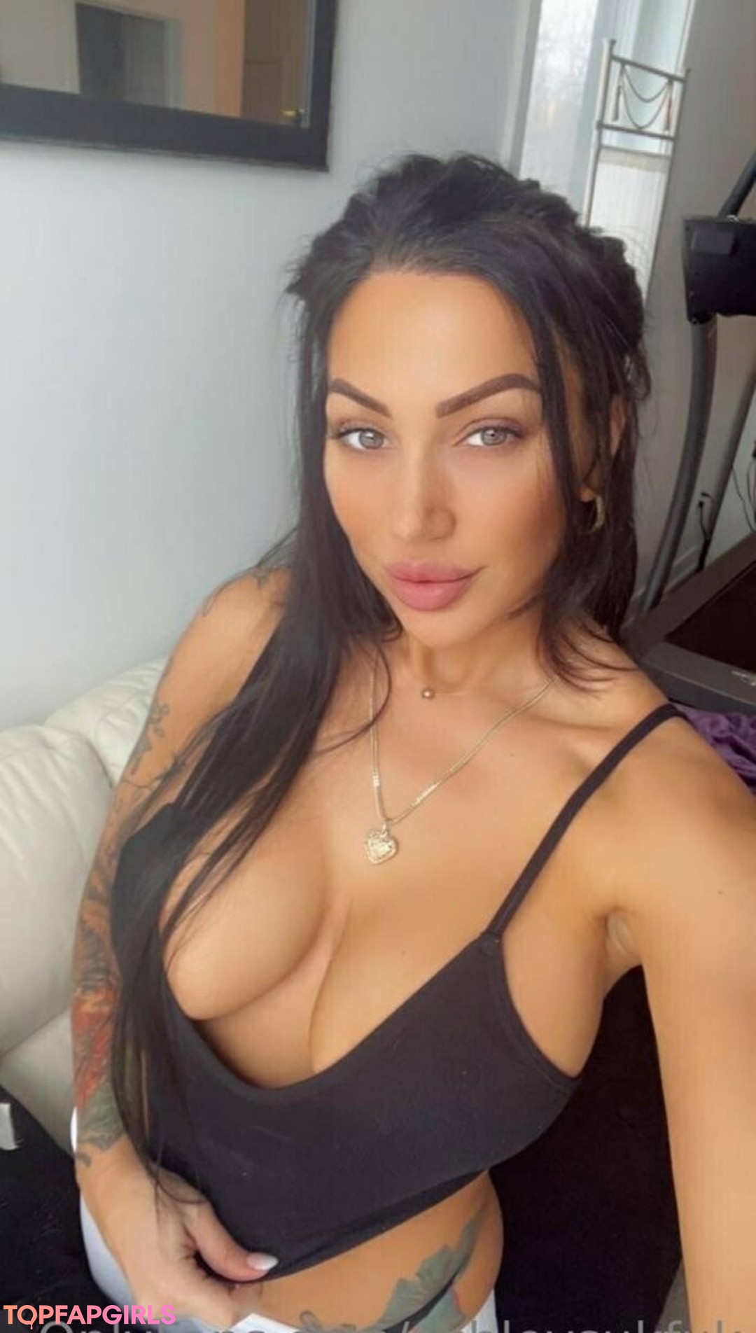 Foto desnuda filtrada de OnlyFans de Ashley Suk Fuk #320 Foto desnuda filtrada de OnlyFans de Ashley Suk Fuk #320