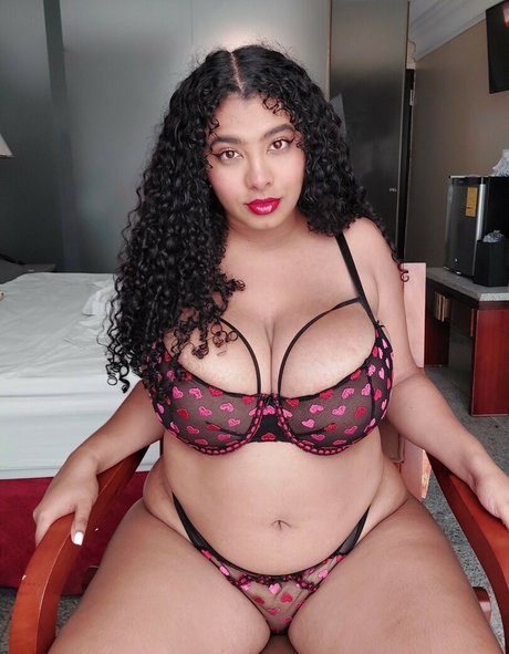 Foto desnuda filtrada de OnlyFans de Karla Turner
