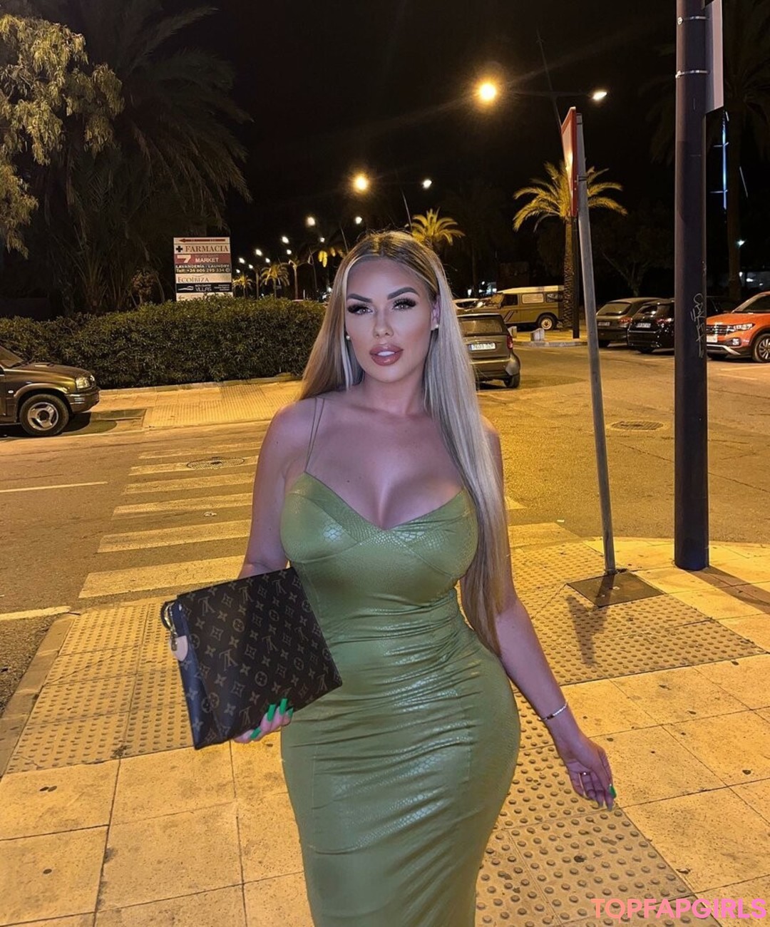 Foto desnuda filtrada de OnlyFans de Lisa Amber #1 Foto desnuda filtrada de OnlyFans de Lisa Amber #1