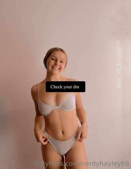Foto desnuda filtrada de OnlyFans de Nerdyhayley69