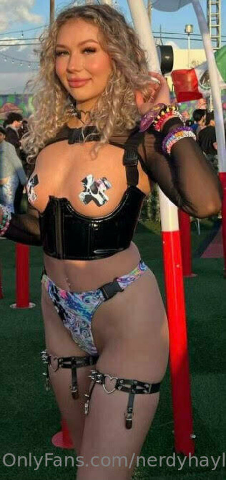 Nerdyhayley69