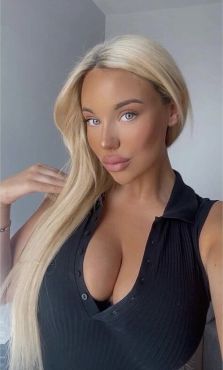 Anna Curley