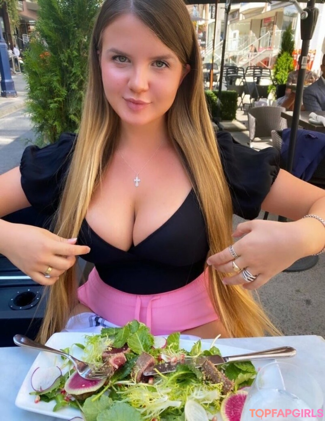Foto desnuda filtrada de OnlyFans de Elizabeth M #256 Foto desnuda filtrada de OnlyFans de Elizabeth M #256
