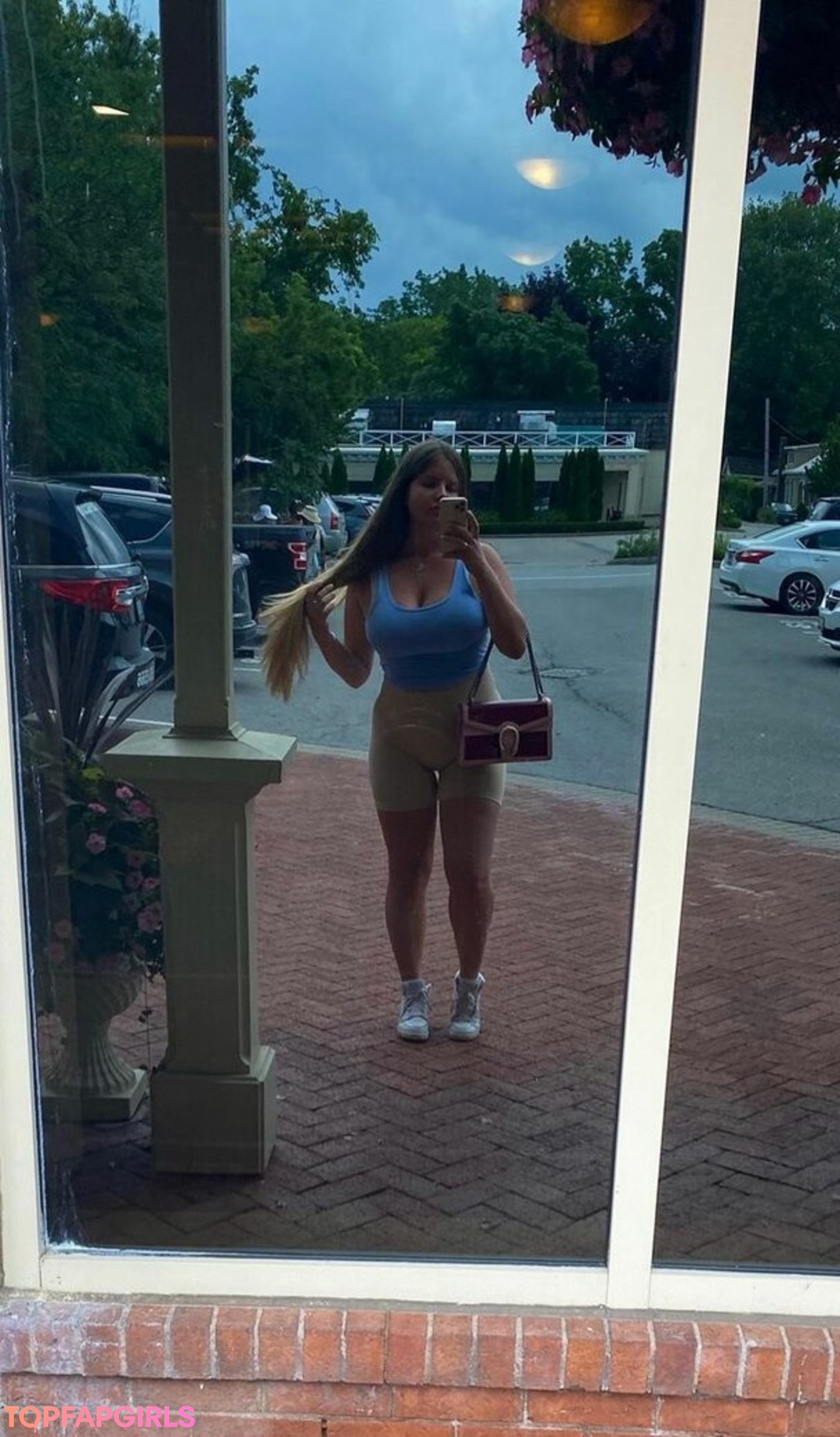 Foto desnuda filtrada de OnlyFans de Elizabeth M #327 Foto desnuda filtrada de OnlyFans de Elizabeth M #327