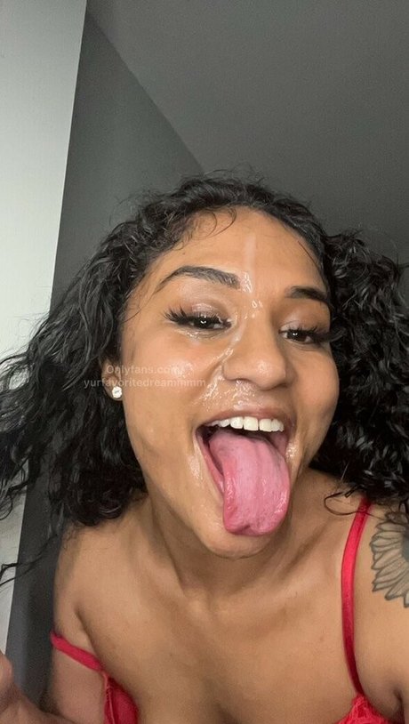 Foto desnuda filtrada de OnlyFans de Yurfavoritedreammm