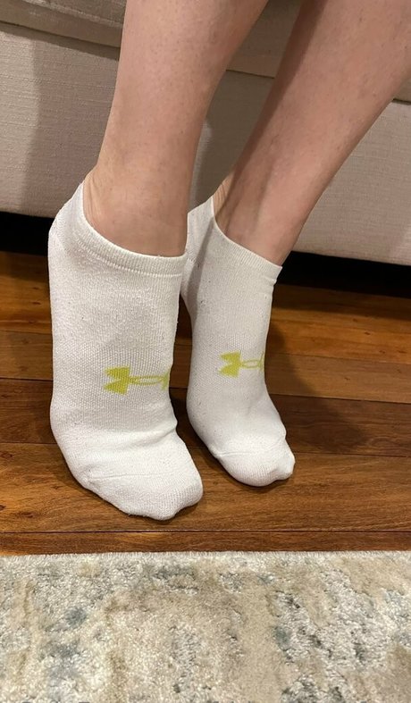 Foto desnuda filtrada de OnlyFans de Fridayfancyfeet