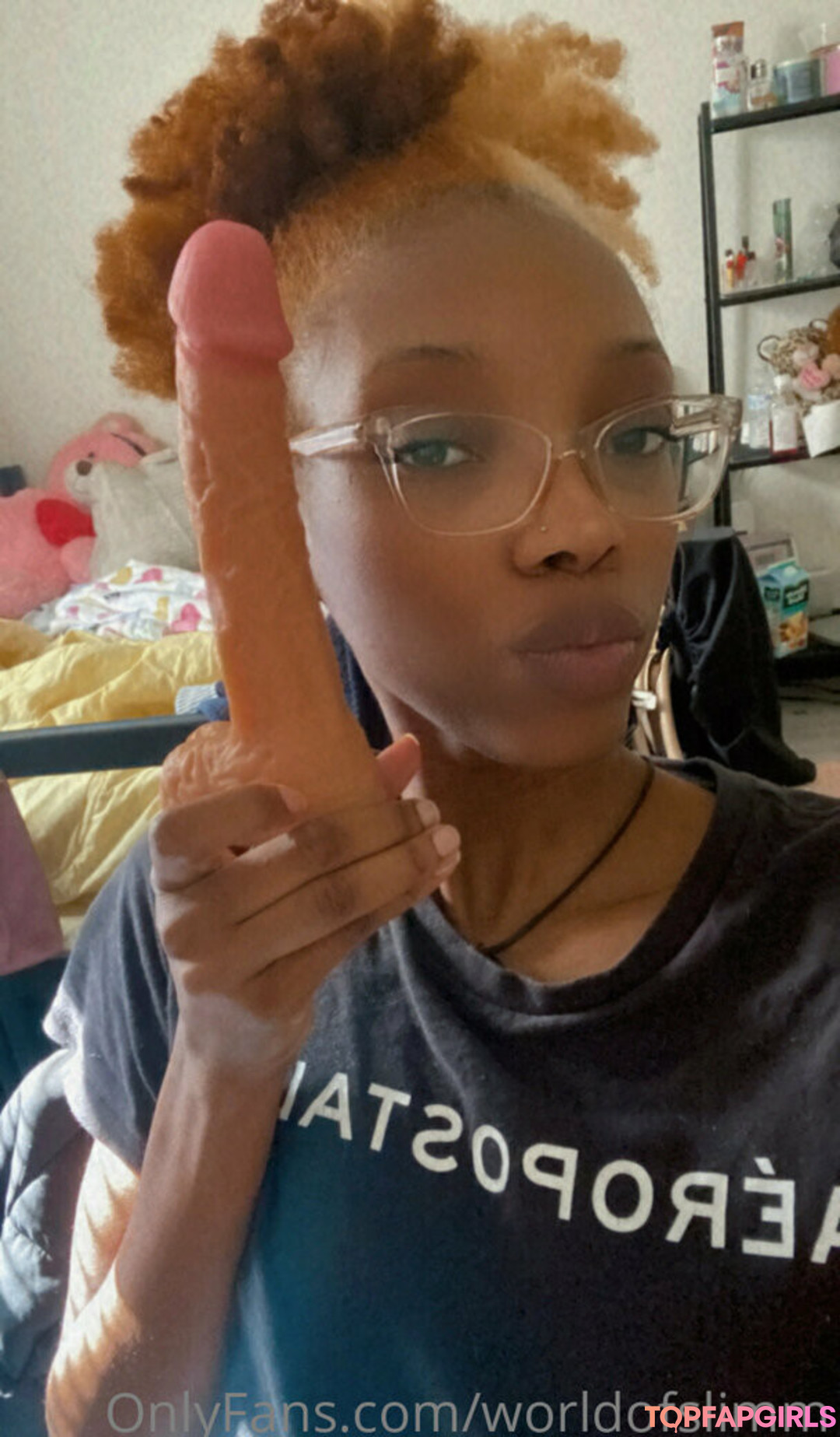 Foto desnuda filtrada de OnlyFans de Worldofslimm #23 Foto desnuda filtrada de OnlyFans de Worldofslimm #23