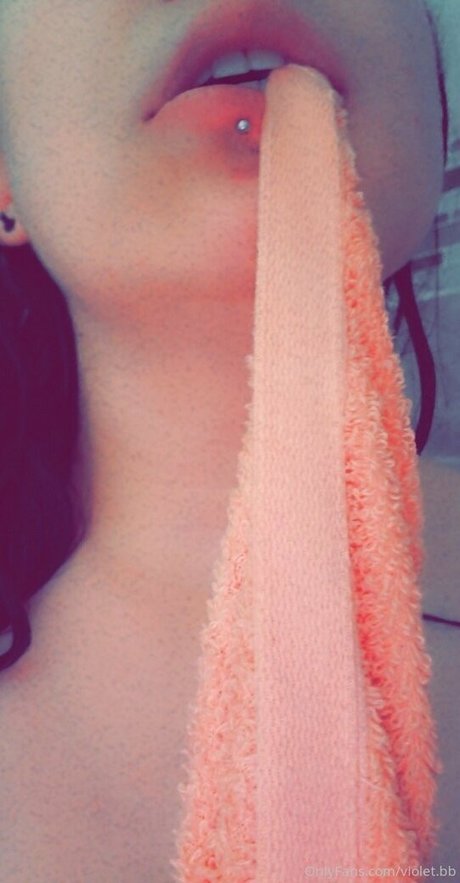 Foto desnuda filtrada de OnlyFans de Violetbb