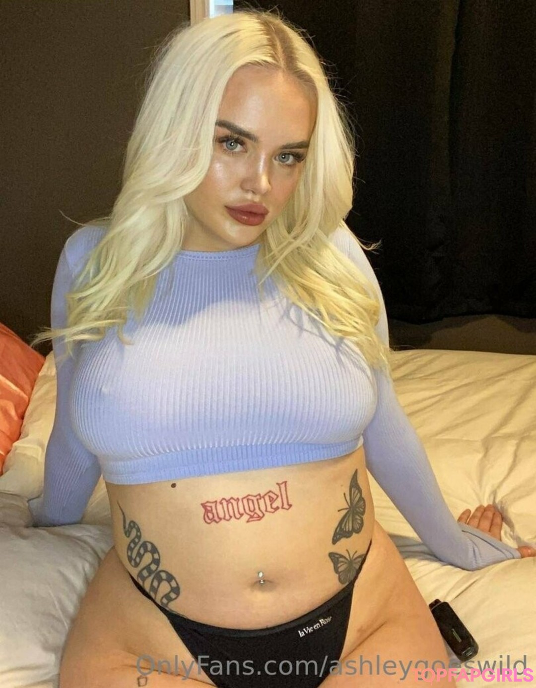 Foto desnuda filtrada de OnlyFans de Ashleygoeswild #10 Foto desnuda filtrada de OnlyFans de Ashleygoeswild #10