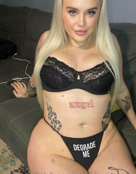 Ashleygoeswild