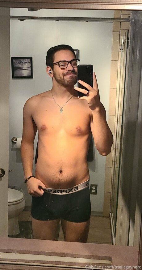 Tragicgaynerd