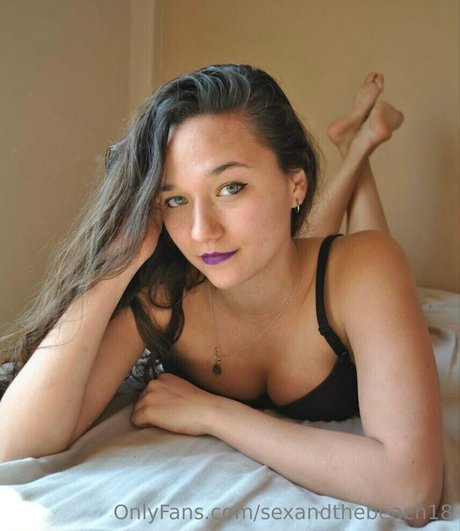 Foto desnuda filtrada de OnlyFans de Sexandthebeach18