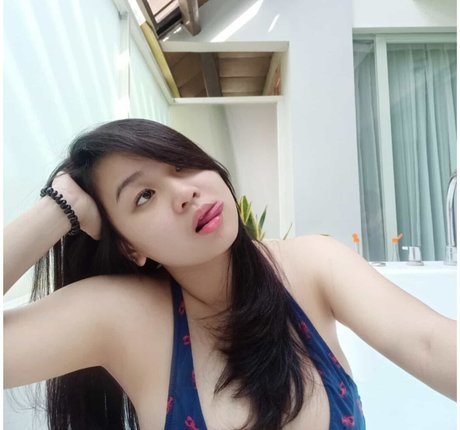Foto desnuda filtrada de OnlyFans de Monicajeyincanatasya