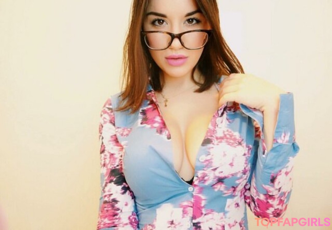 Foto desnuda filtrada de OnlyFans de Frenchfever #50 Foto desnuda filtrada de OnlyFans de Frenchfever #50