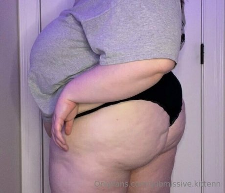 Foto desnuda filtrada de OnlyFans de Submissivekittenn