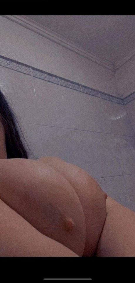 Nadiaboobies04