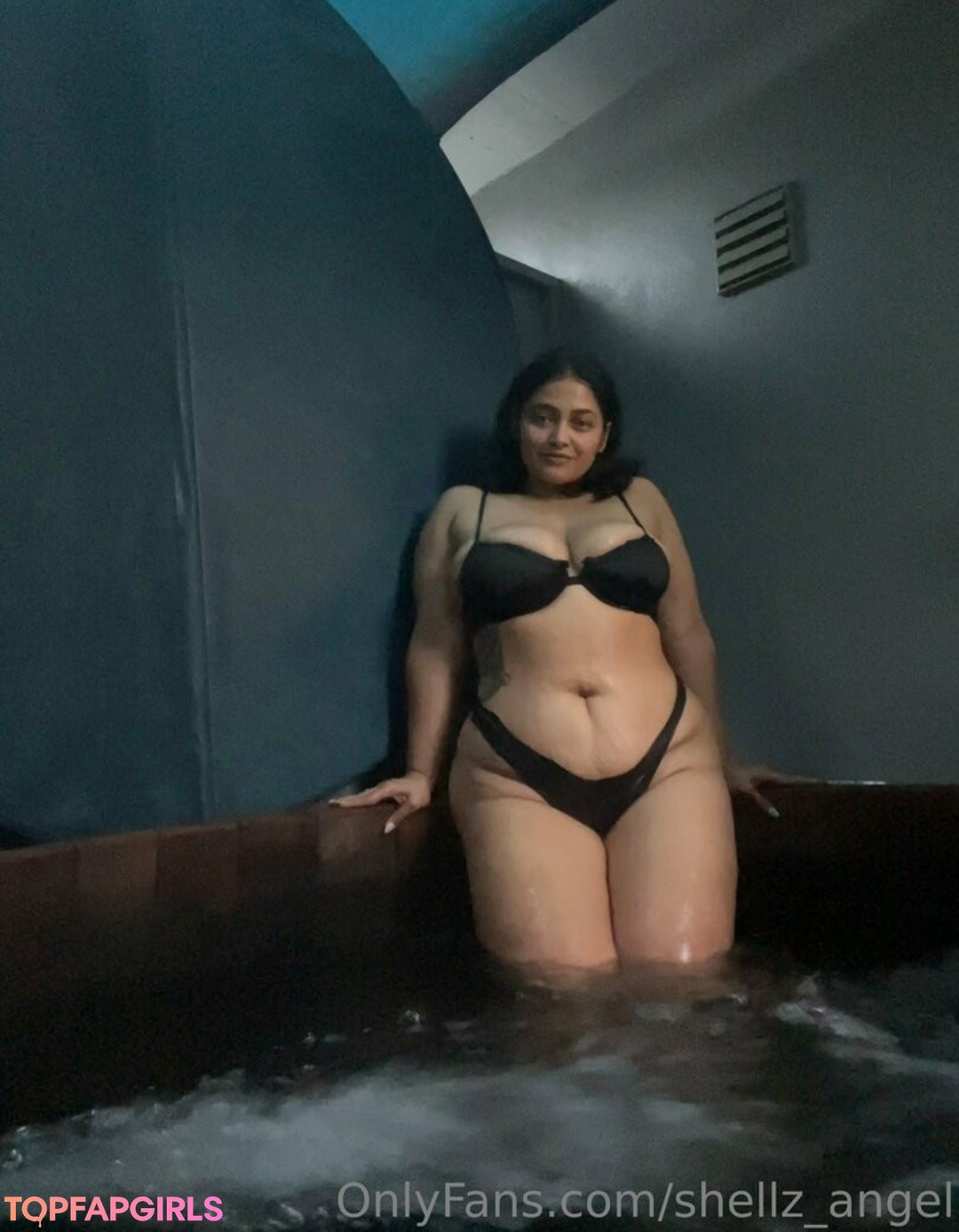 Foto desnuda filtrada de OnlyFans de Shellzangel #24 Foto desnuda filtrada de OnlyFans de Shellzangel #24