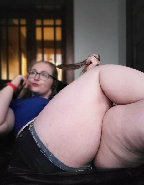 Foto desnuda filtrada de OnlyFans de Yourlovelylady