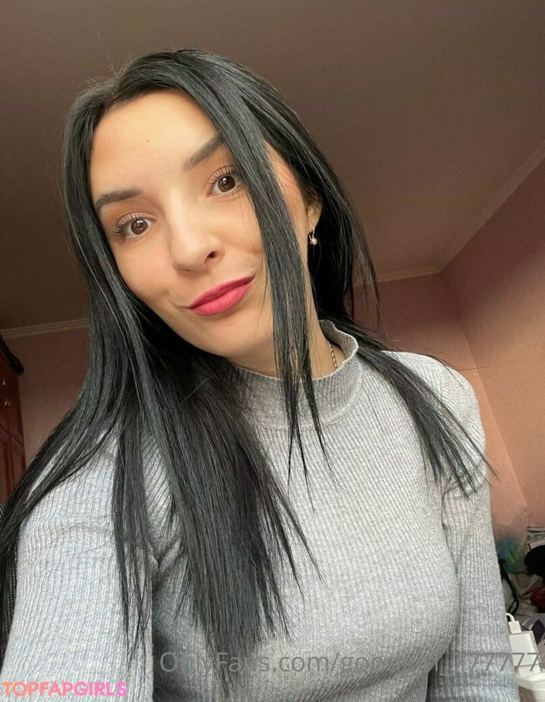 Foto desnuda filtrada de OnlyFans de Angelinacrystal #22 Foto desnuda filtrada de OnlyFans de Angelinacrystal #22