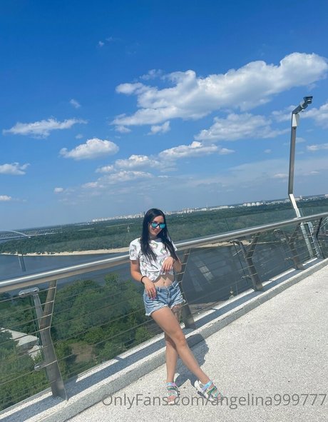 Angelina_crystal