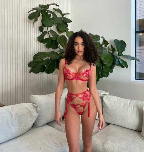 Foto desnuda filtrada de OnlyFans de Bonita Sorrentino