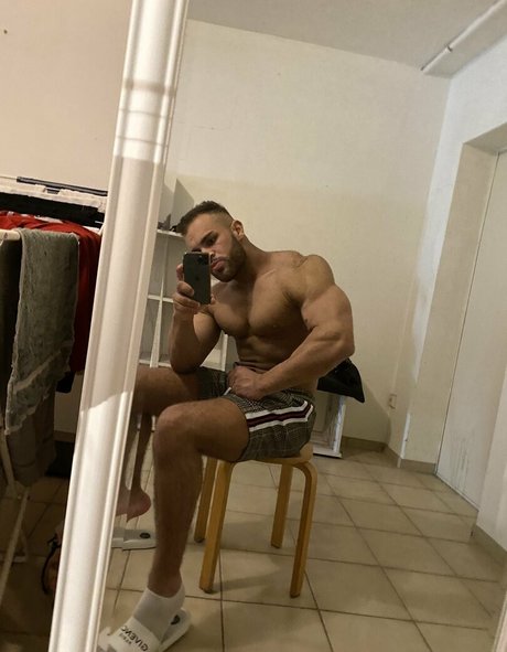 Foto desnuda filtrada de OnlyFans de Flexmusclegod