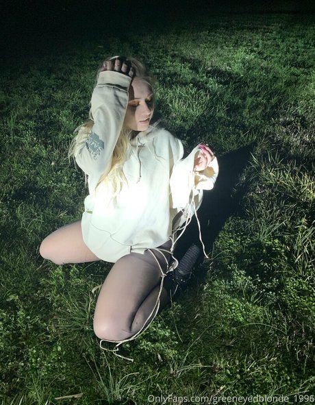 Greeneyedblonde1996