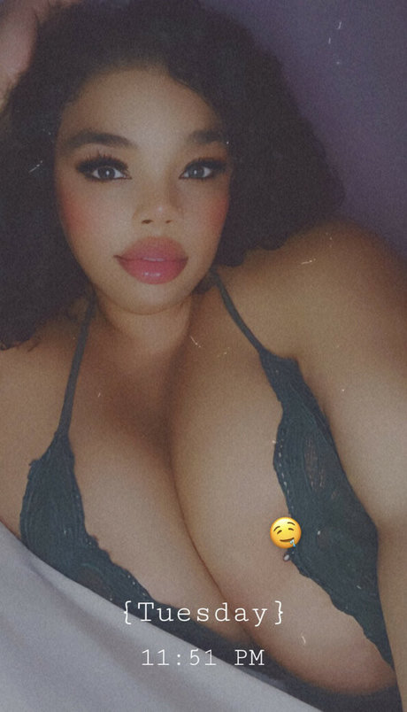 Itscarlenalee