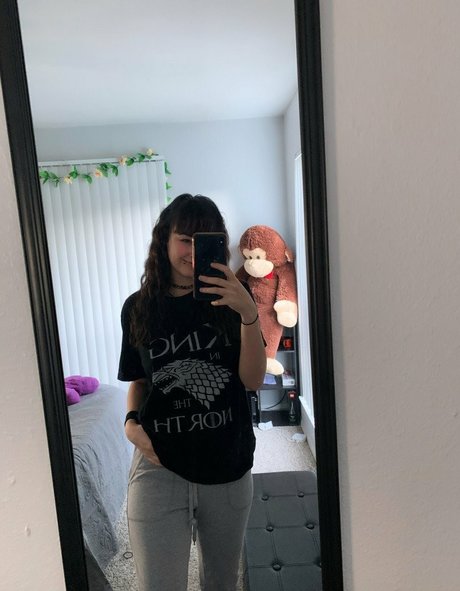 Foto desnuda filtrada de OnlyFans de Beeyawnka