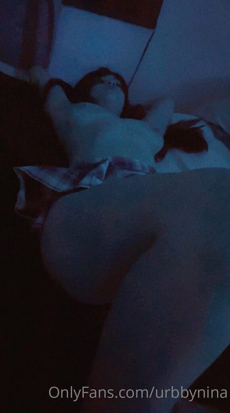Foto desnuda filtrada de OnlyFans de Urbbynina