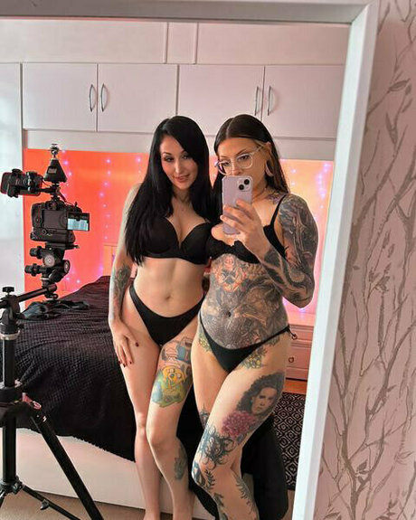 Foto desnuda filtrada de OnlyFans de Jasminelouxfree