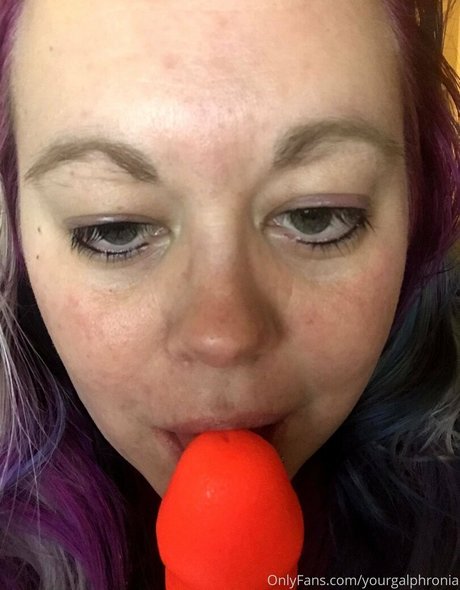 Foto desnuda filtrada de OnlyFans de Yourgalphronia