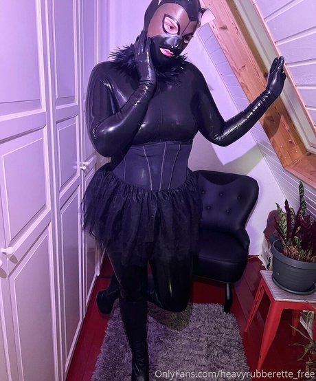 Heavyrubberette_free