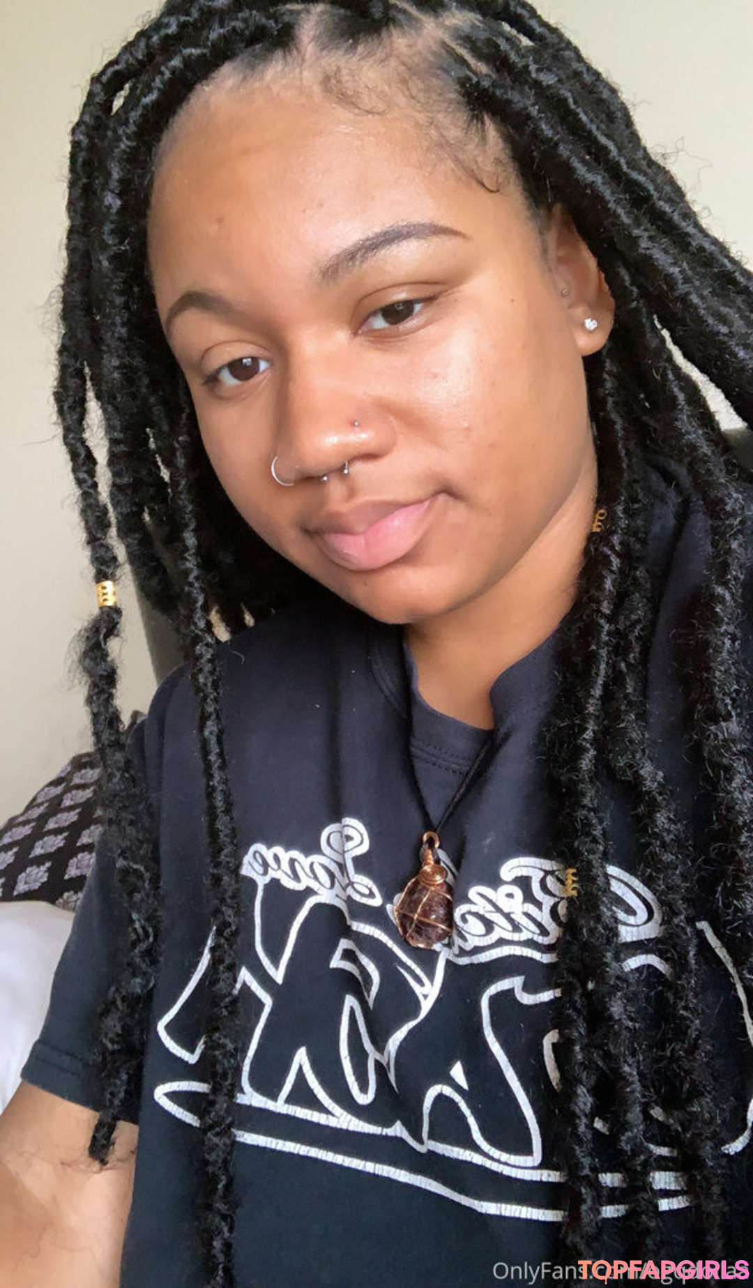 Foto desnuda filtrada de OnlyFans de Leavenowplz #17 Foto desnuda filtrada de OnlyFans de Leavenowplz #17