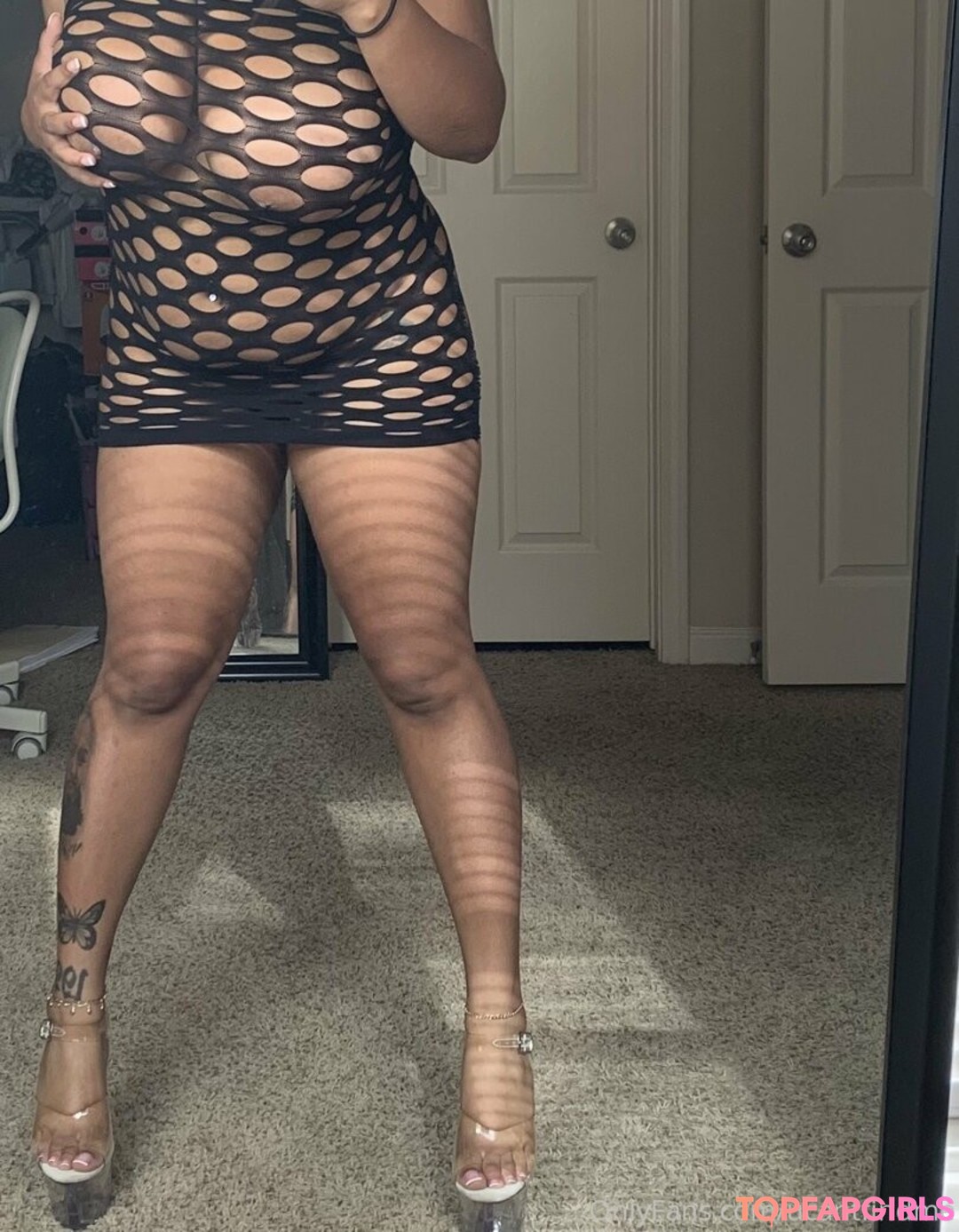 Foto desnuda filtrada de OnlyFans de Leavenowplz #57 Foto desnuda filtrada de OnlyFans de Leavenowplz #57